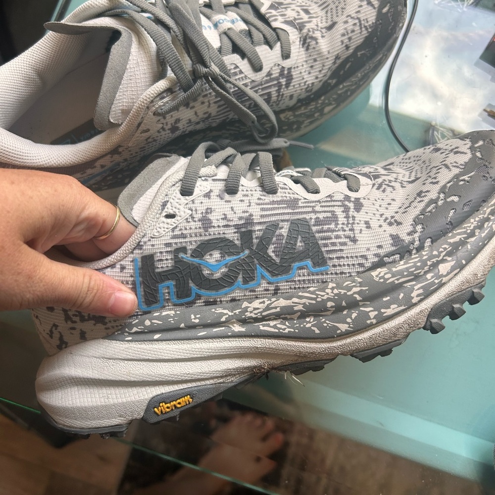 Women's Size 8 Hoka’s worn once, they were to big!